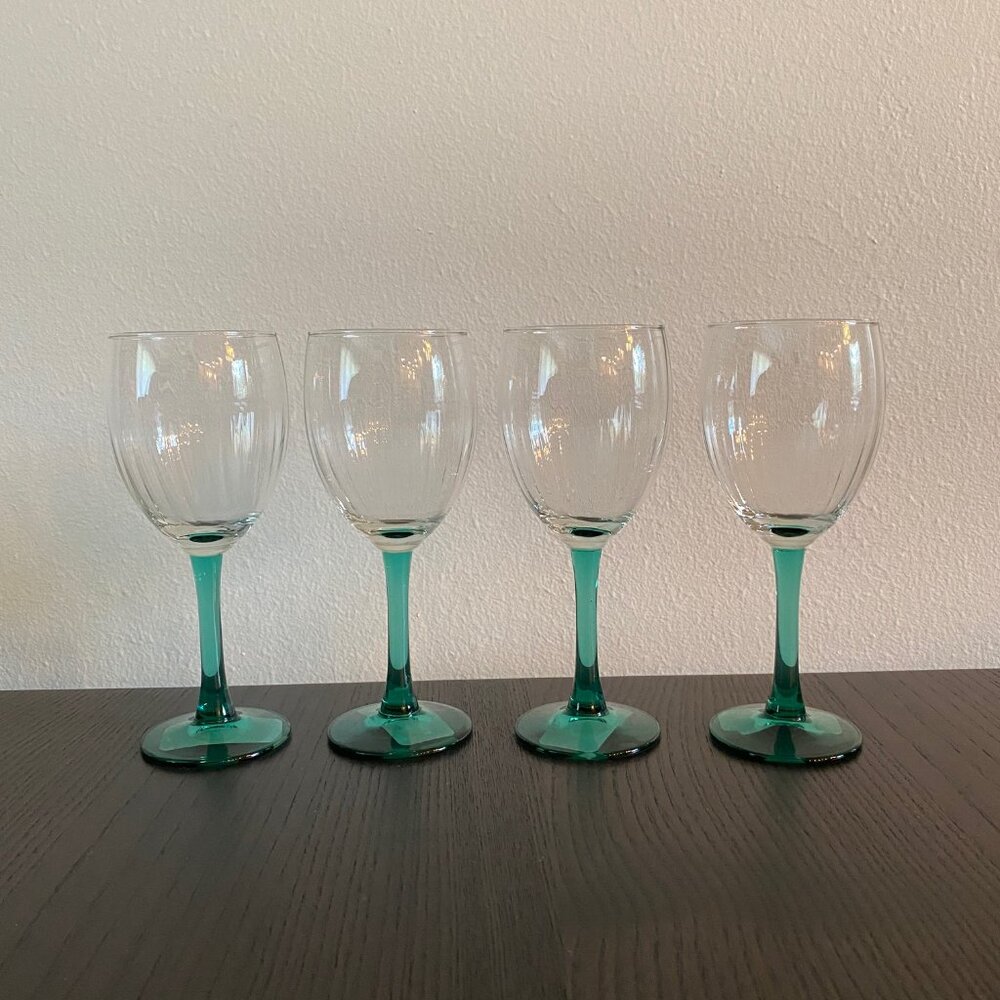 NEW Set of 4 Ribbed Wine Glasses w/ Jade Green Stem - Made in Holland